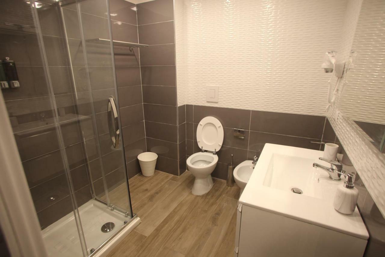 Bed and Breakfast Garibaldi Station 2Punto0 Neapol Zewnętrze zdjęcie