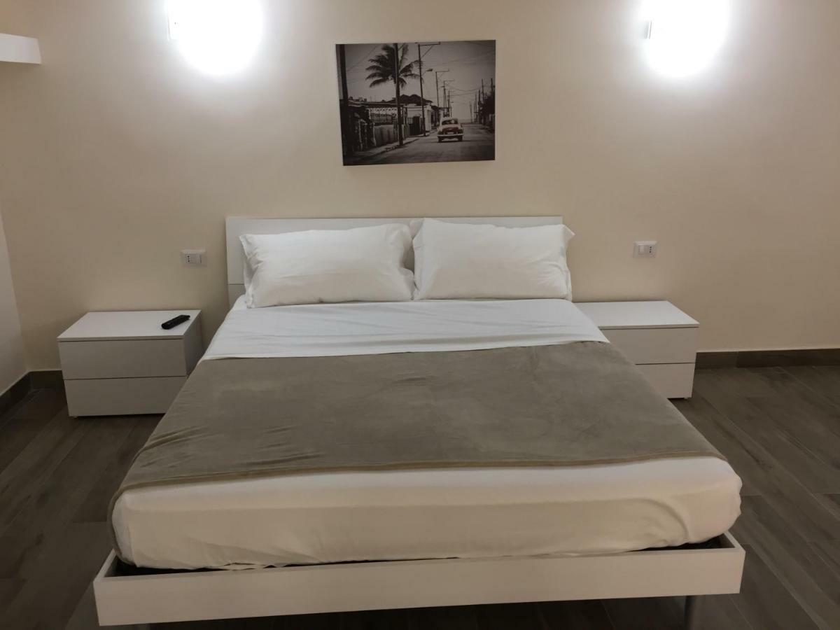 Bed and Breakfast Garibaldi Station 2Punto0 Neapol Zewnętrze zdjęcie